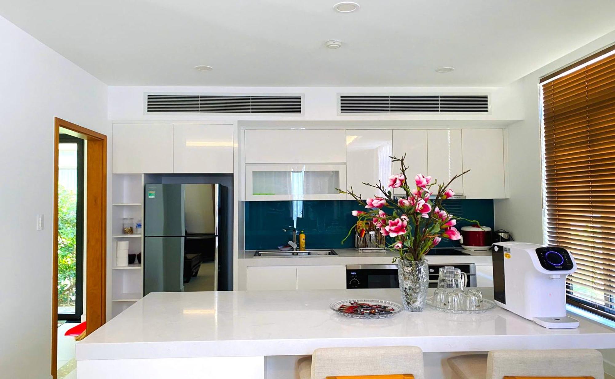 Sunny Smes - Virgo Apartment