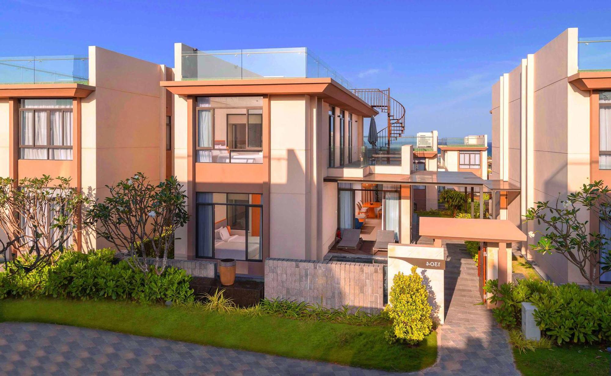 Sunny Smes - Virgo Apartment
