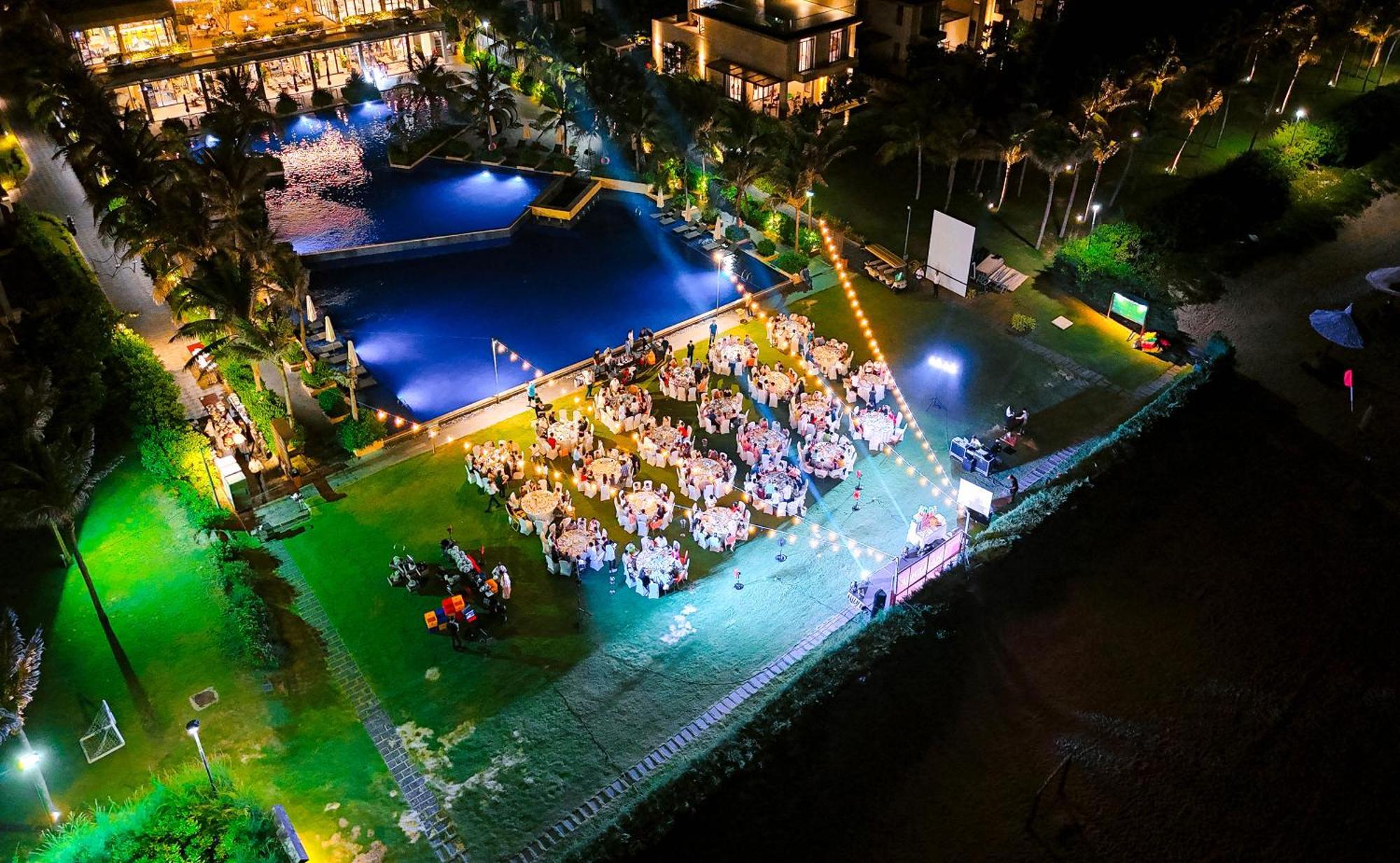 Sunny Smes - Virgo * Nha Trang